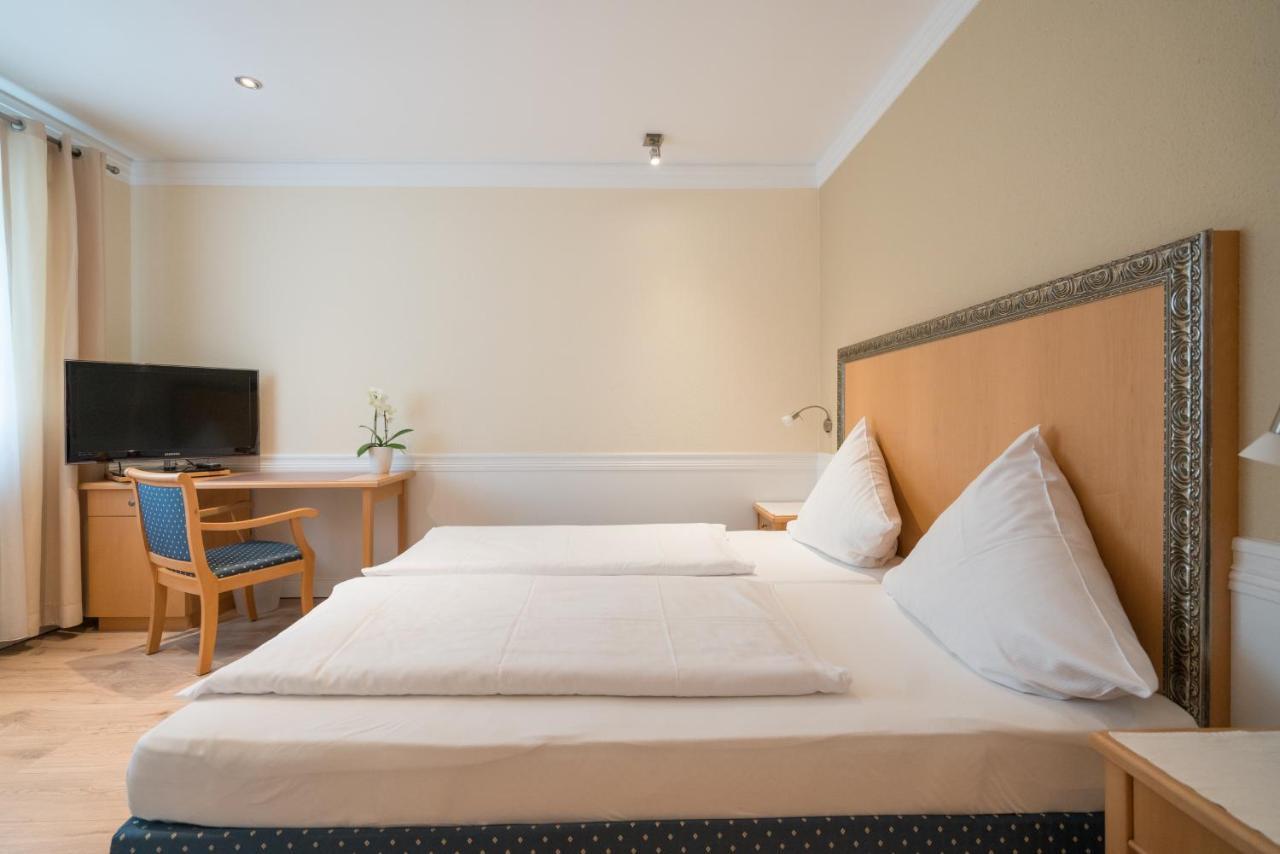 שפייר Hotel 'Zum Augarten' מראה חיצוני תמונה